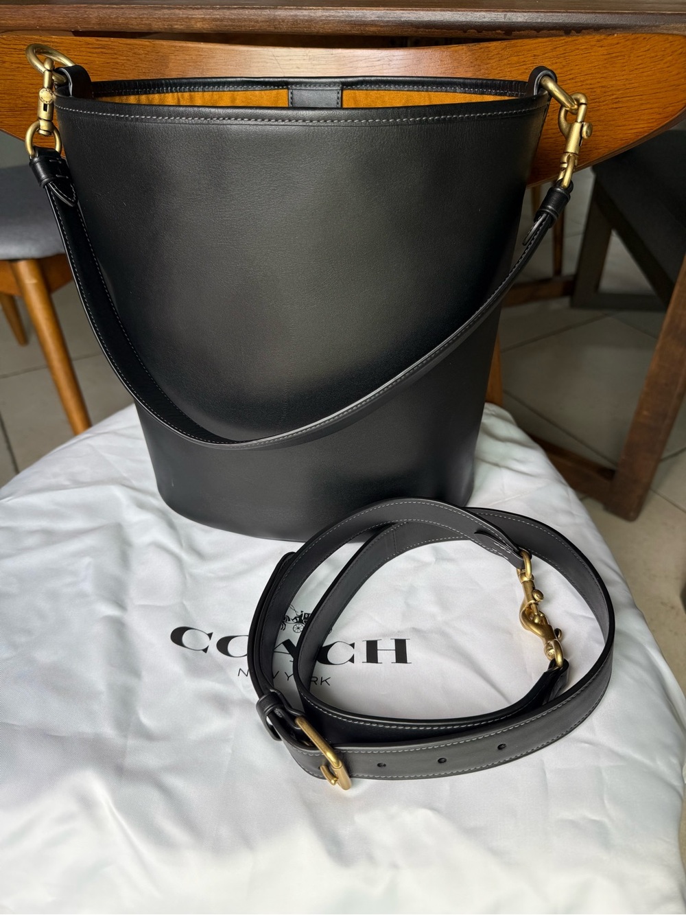 Coach Dakota Bucket Bag Black Glovetanned Leather - style no. CH726